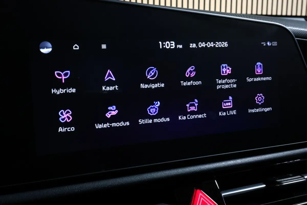 1.6 GDi Hybrid DynamicLine AVM NAVI LANE CAMERA PDC CLIMA DAB "23