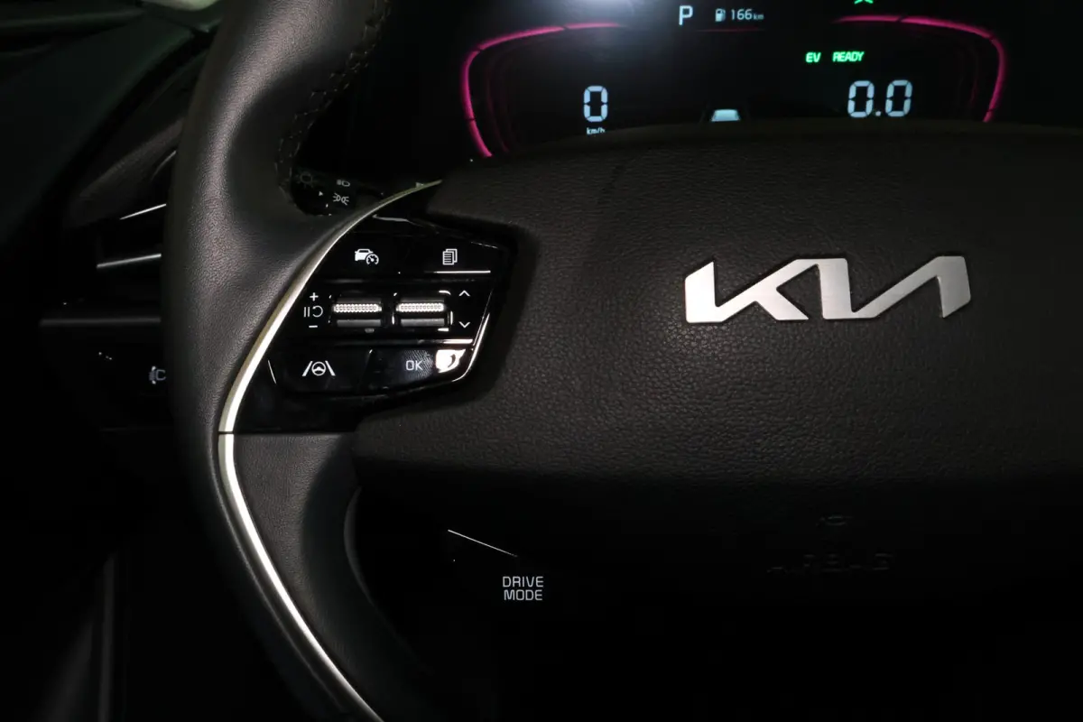 1.6 GDi Hybrid DynamicLine AVM NAVI LANE CAMERA PDC CLIMA DAB "23