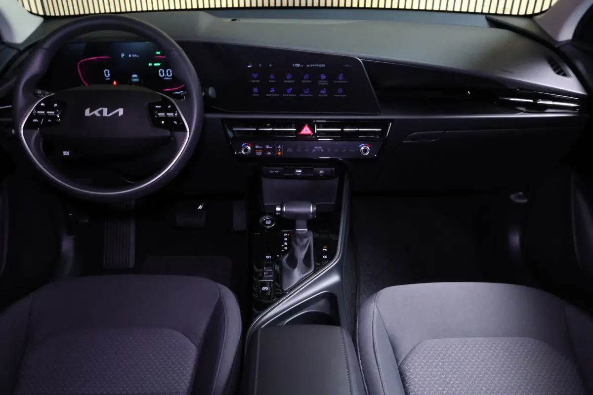 1.6 GDi Hybrid DynamicLine AVM NAVI LANE CAMERA PDC CLIMA DAB "23