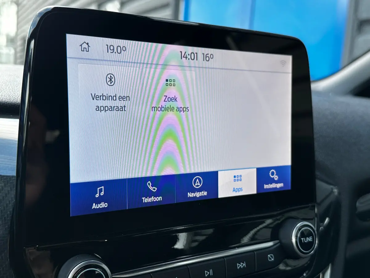 1.0 ST-Line | STUUR, STOEL EN VOORRUITVERWARMING| NAVIGATIE + APPLE CARPLAY/ANDROID AUTO| KEYLESS START| PARKEERSENSOREN| DAB| LED ACHTERLICHTEN|