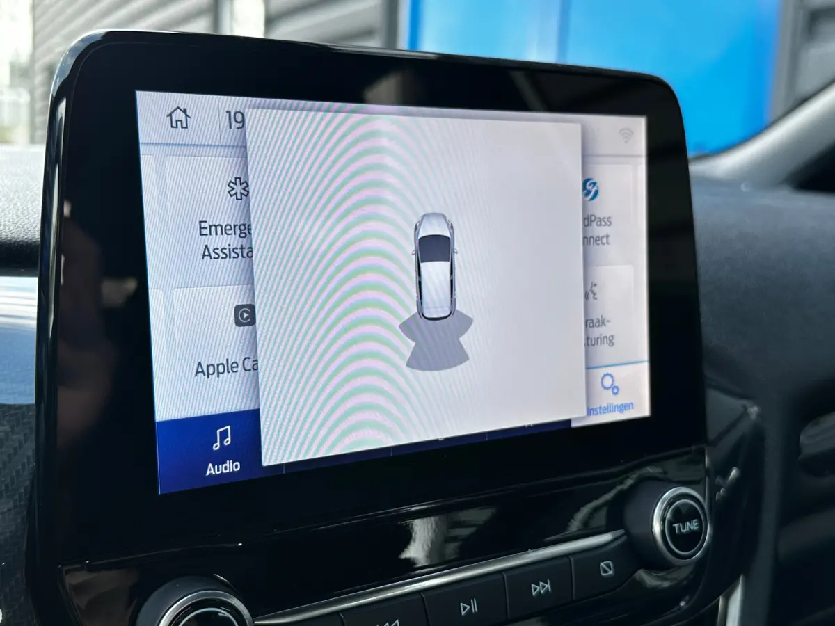 1.0 ST-Line | STUUR, STOEL EN VOORRUITVERWARMING| NAVIGATIE + APPLE CARPLAY/ANDROID AUTO| KEYLESS START| PARKEERSENSOREN| DAB| LED ACHTERLICHTEN|