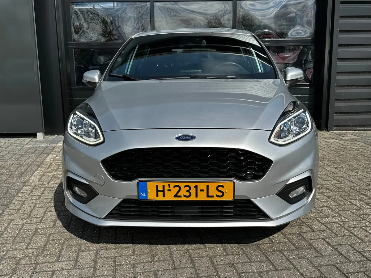 1.0 ST-Line | STUUR, STOEL EN VOORRUITVERWARMING| NAVIGATIE + APPLE CARPLAY/ANDROID AUTO| KEYLESS START| PARKEERSENSOREN| DAB| LED ACHTERLICHTEN|