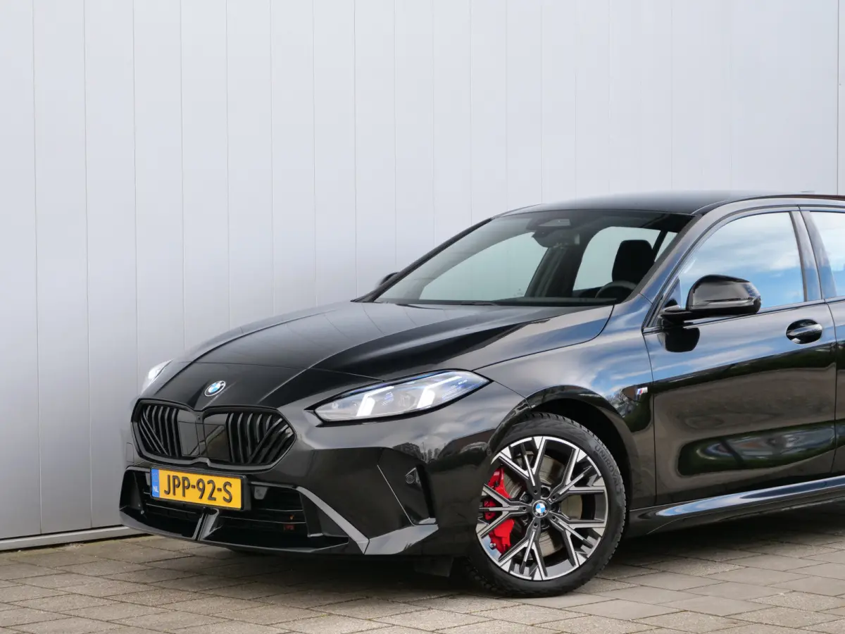 116 automaat 123pk M Sportpakket Pro Stoelverwarming /  Camera / Keyless entry