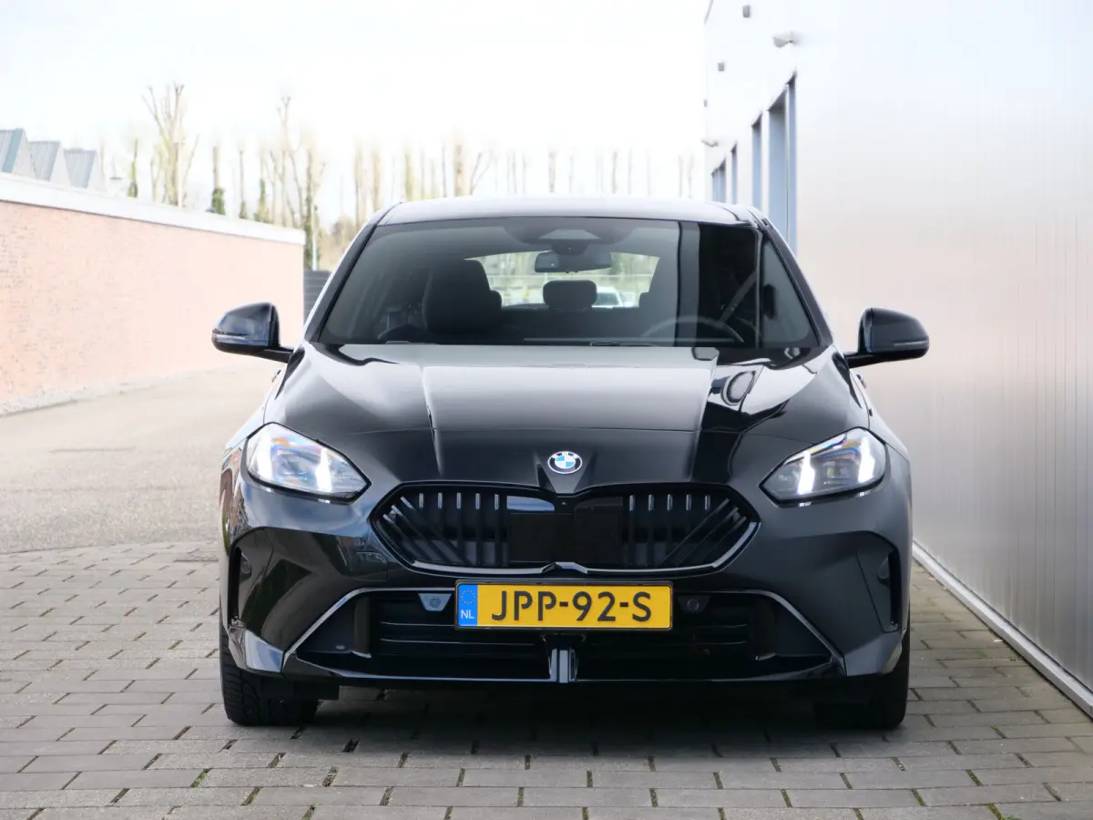 116 automaat 123pk M Sportpakket Pro Stoelverwarming /  Camera / Keyless entry