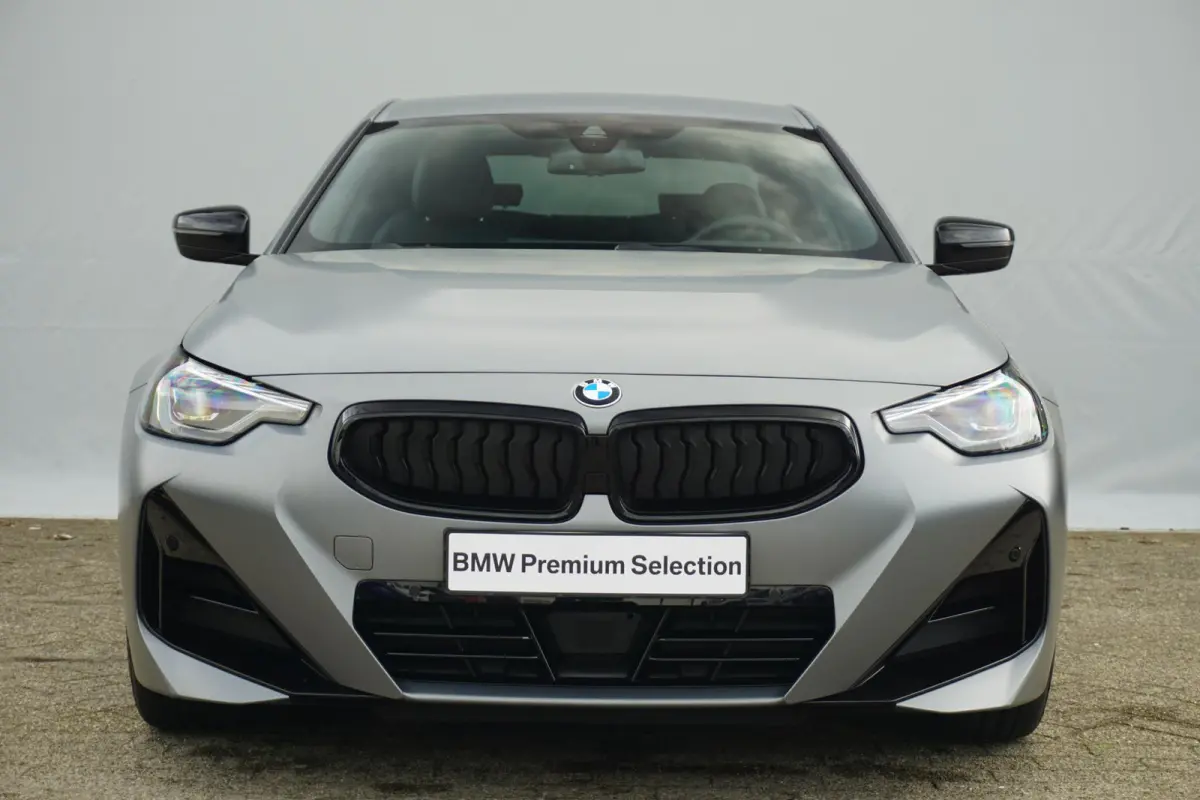 218i Individual Frozen Pure Grey | M Sportpakket | Stuur- en stoelverwarming | Harman Kardon | Innovation Pack | Comfort Pack |