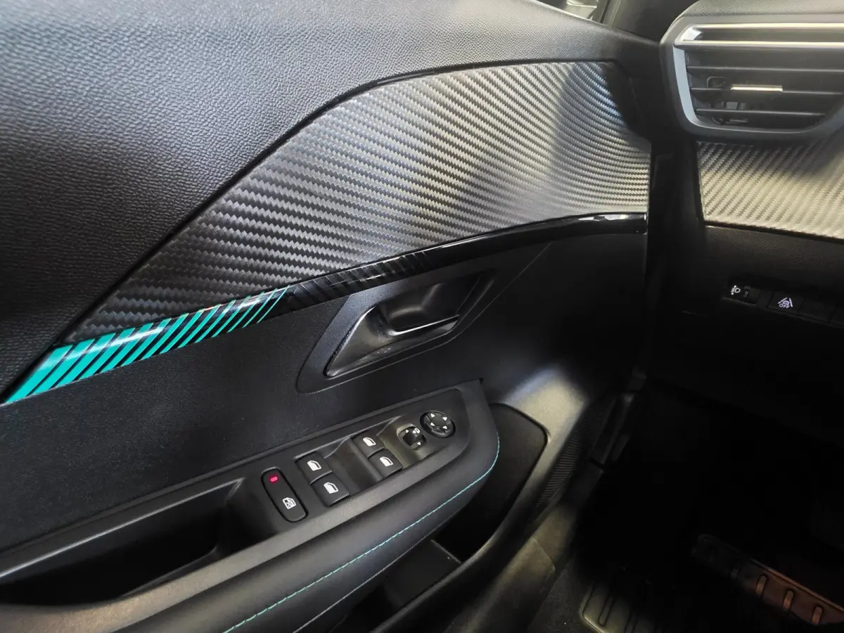 1.2 PT Allure Automaat – 18.000 km – Carplay – Camera - adaptive cruise control –