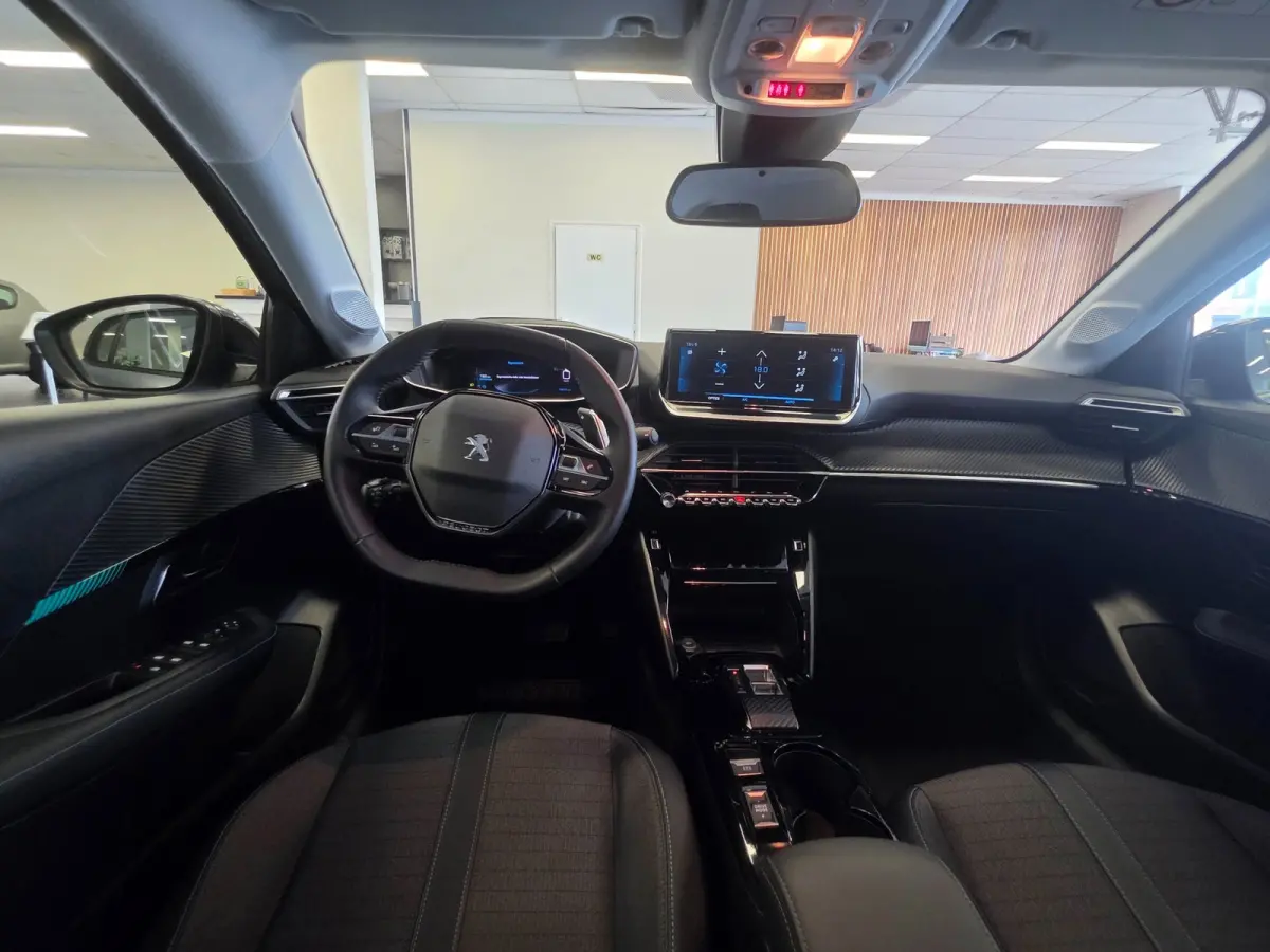 1.2 PT Allure Automaat – 18.000 km – Carplay – Camera - adaptive cruise control –