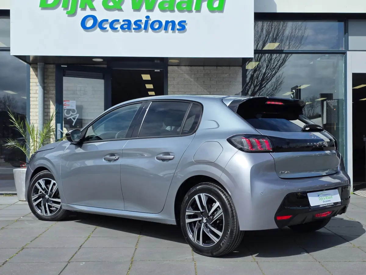 1.2 PT Allure Automaat – 18.000 km – Carplay – Camera - adaptive cruise control –