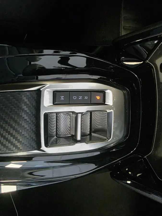 1.2 PT Allure Automaat – 18.000 km – Carplay – Camera - adaptive cruise control –