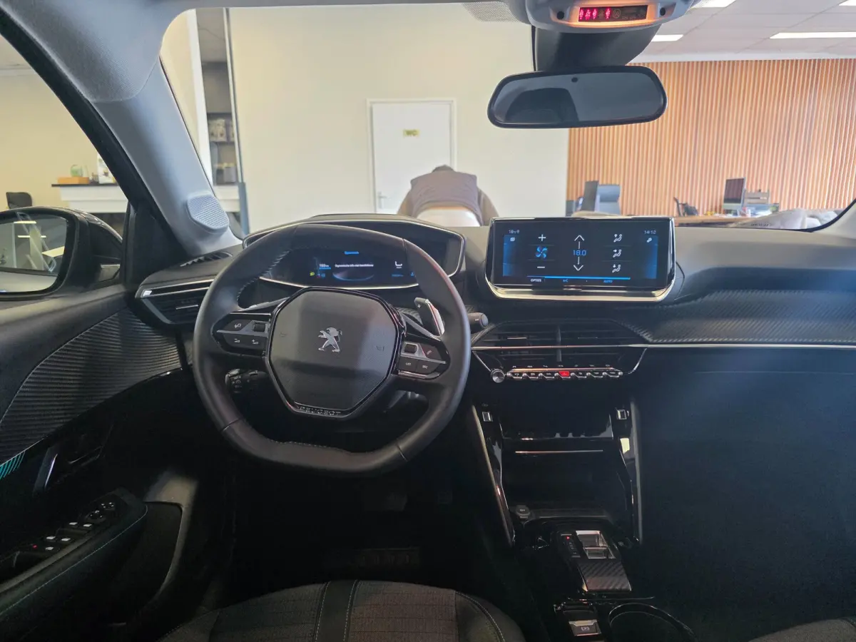 1.2 PT Allure Automaat – 18.000 km – Carplay – Camera - adaptive cruise control –