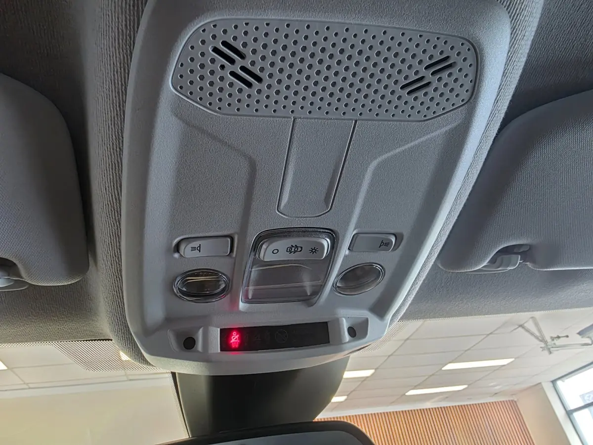 1.2 PT Allure Automaat – 18.000 km – Carplay – Camera - adaptive cruise control –