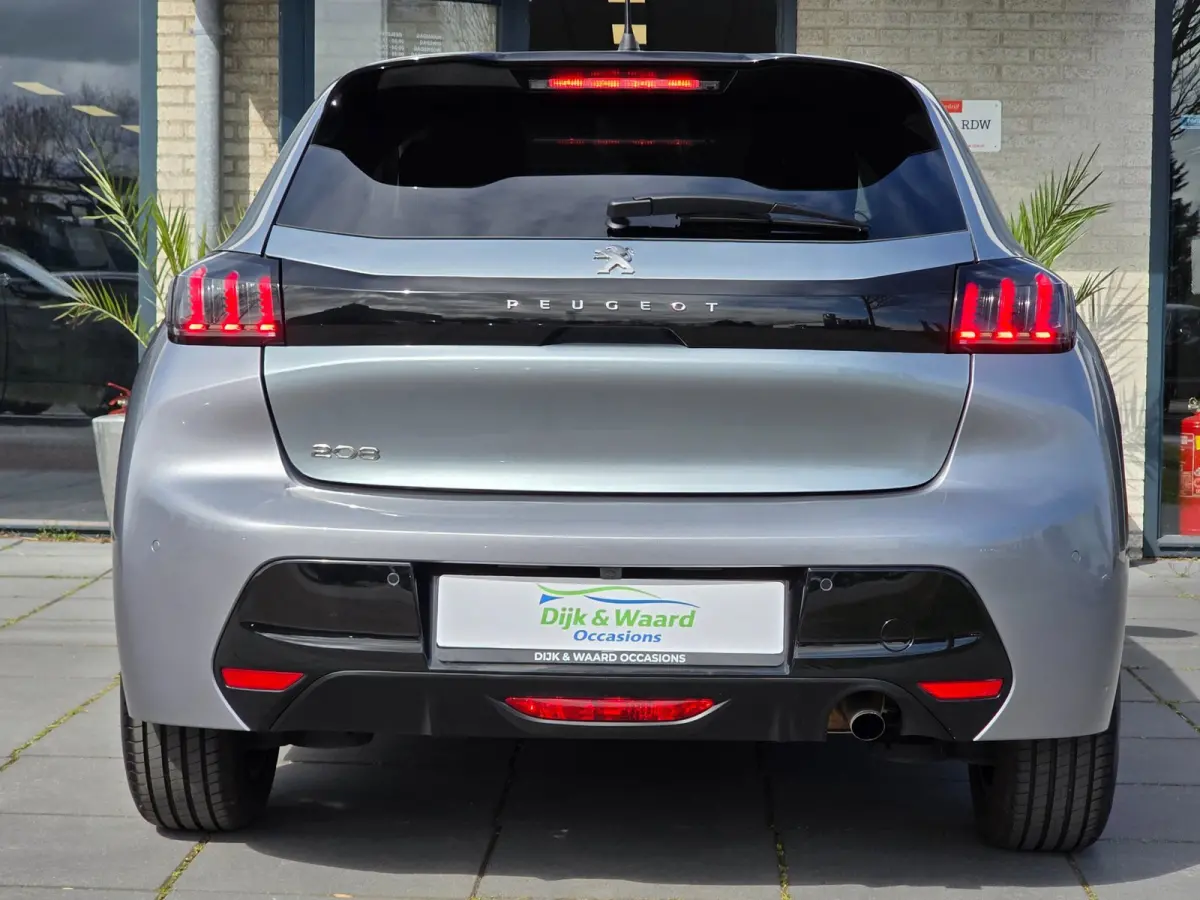 1.2 PT Allure Automaat – 18.000 km – Carplay – Camera - adaptive cruise control –