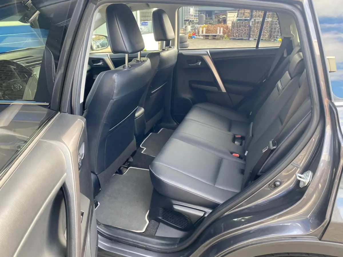 2.5 Hybrid Executive leder 360 cam crui