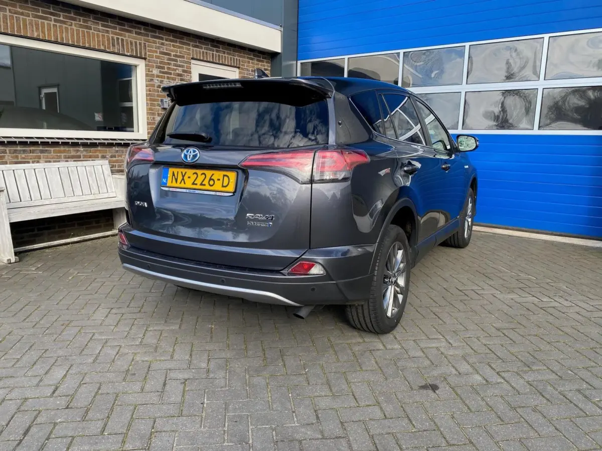 2.5 Hybrid Executive leder 360 cam crui
