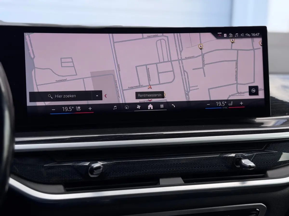 XDrive50e Skylounge/H&K/360/Memory/Laser