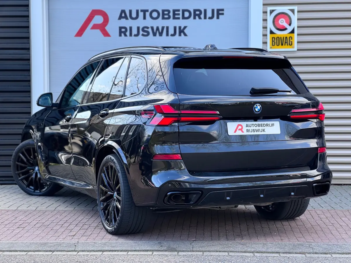 XDrive50e Skylounge/H&K/360/Memory/Laser