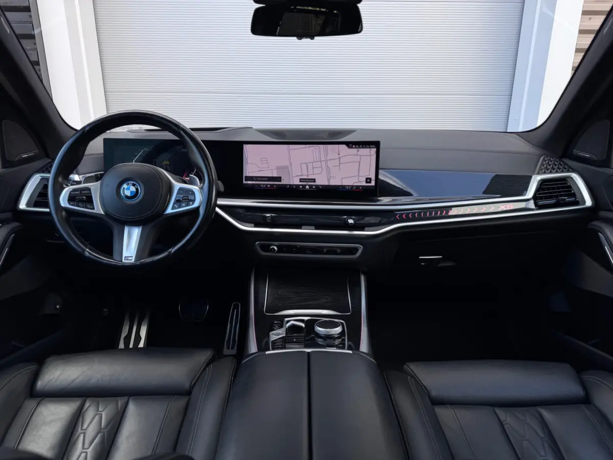 XDrive50e Skylounge/H&K/360/Memory/Laser