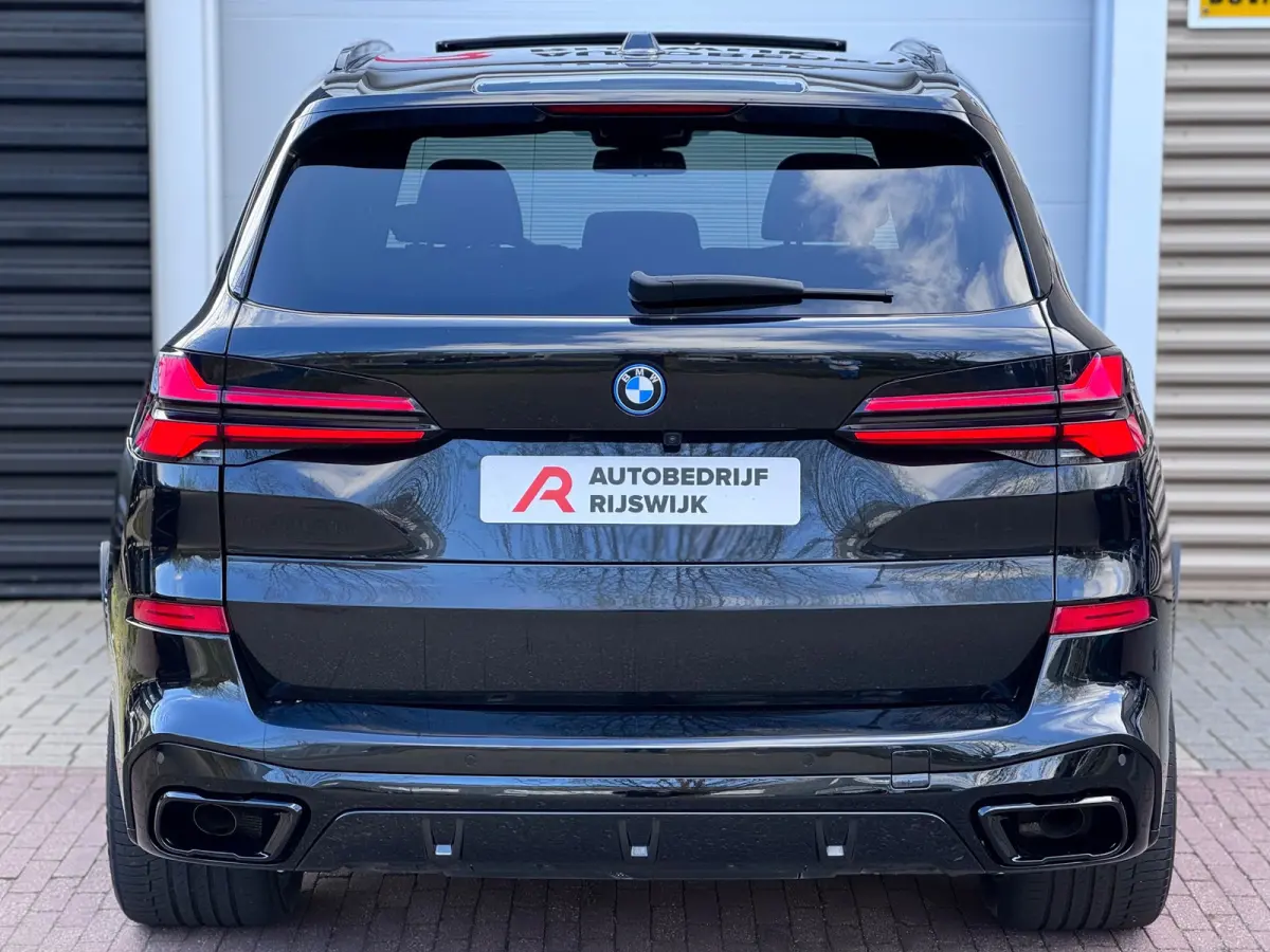 XDrive50e Skylounge/H&K/360/Memory/Laser