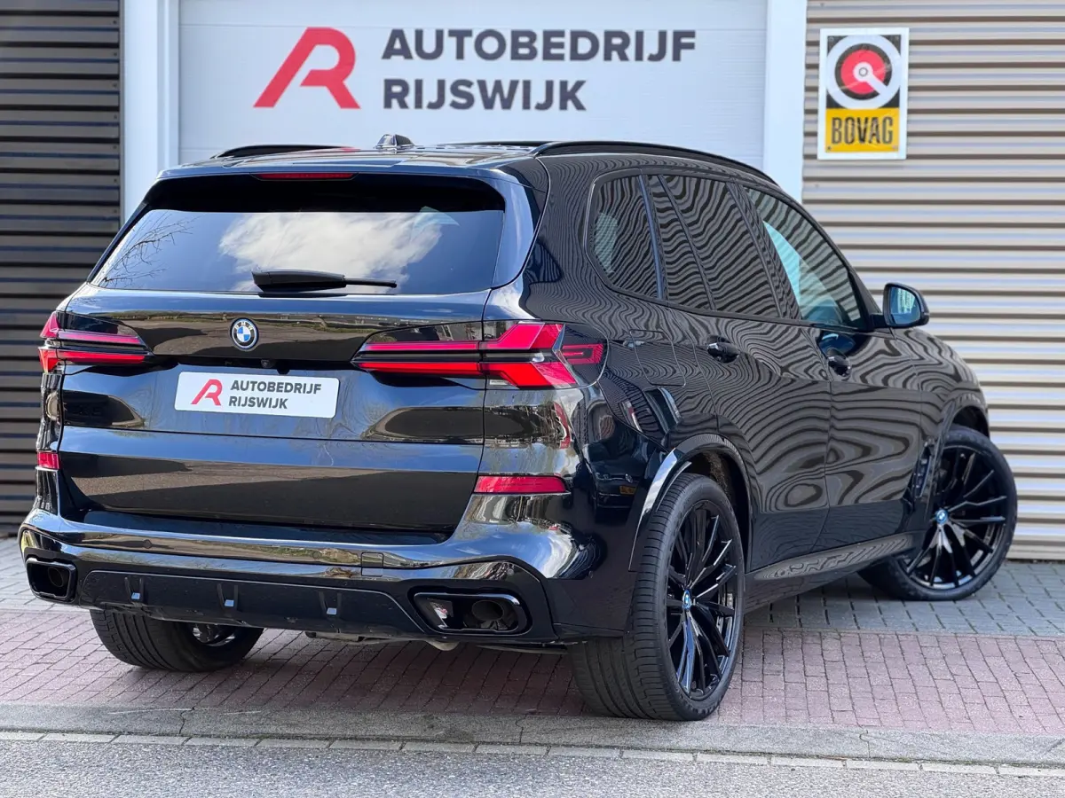 XDrive50e Skylounge/H&K/360/Memory/Laser