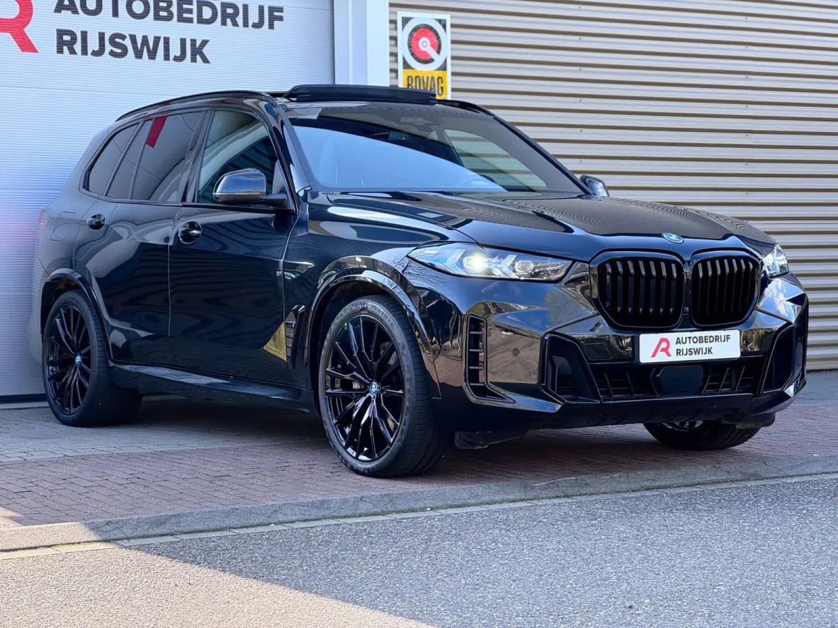 XDrive50e Skylounge/H&K/360/Memory/Laser