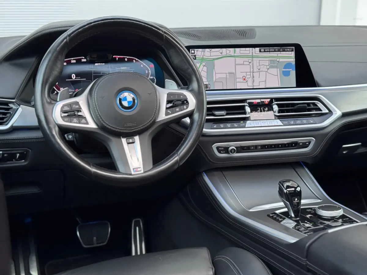 XDrive45e High Executive Pano/Laser/H&K/HuD