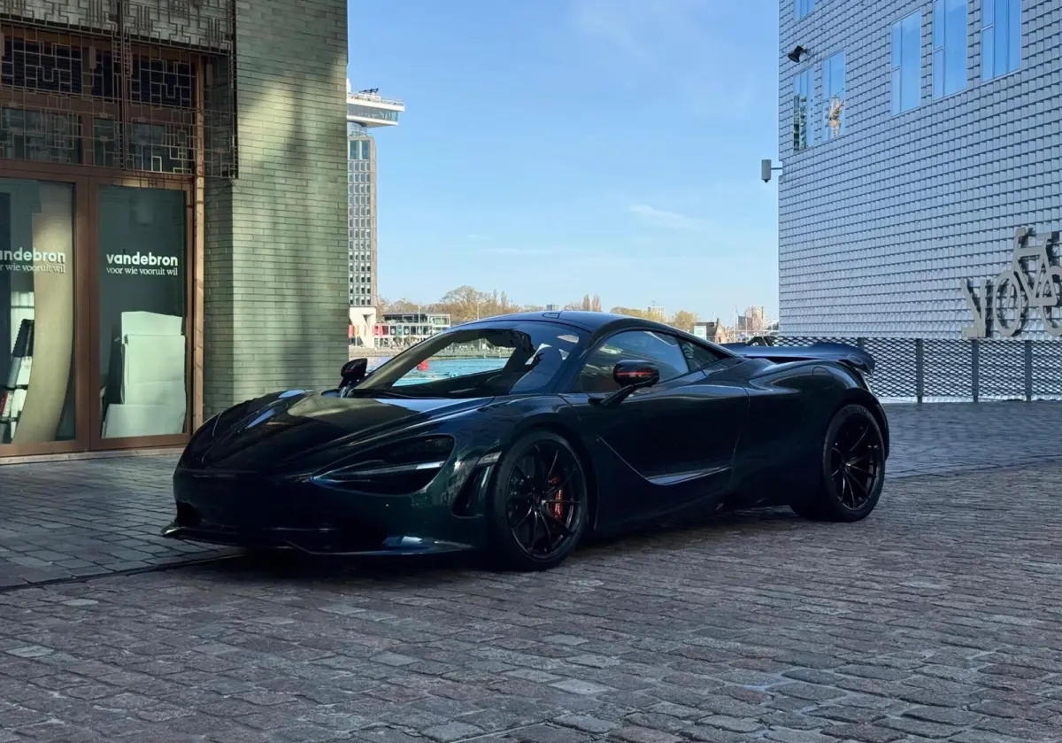 Coupé 6336km 1 owner from new