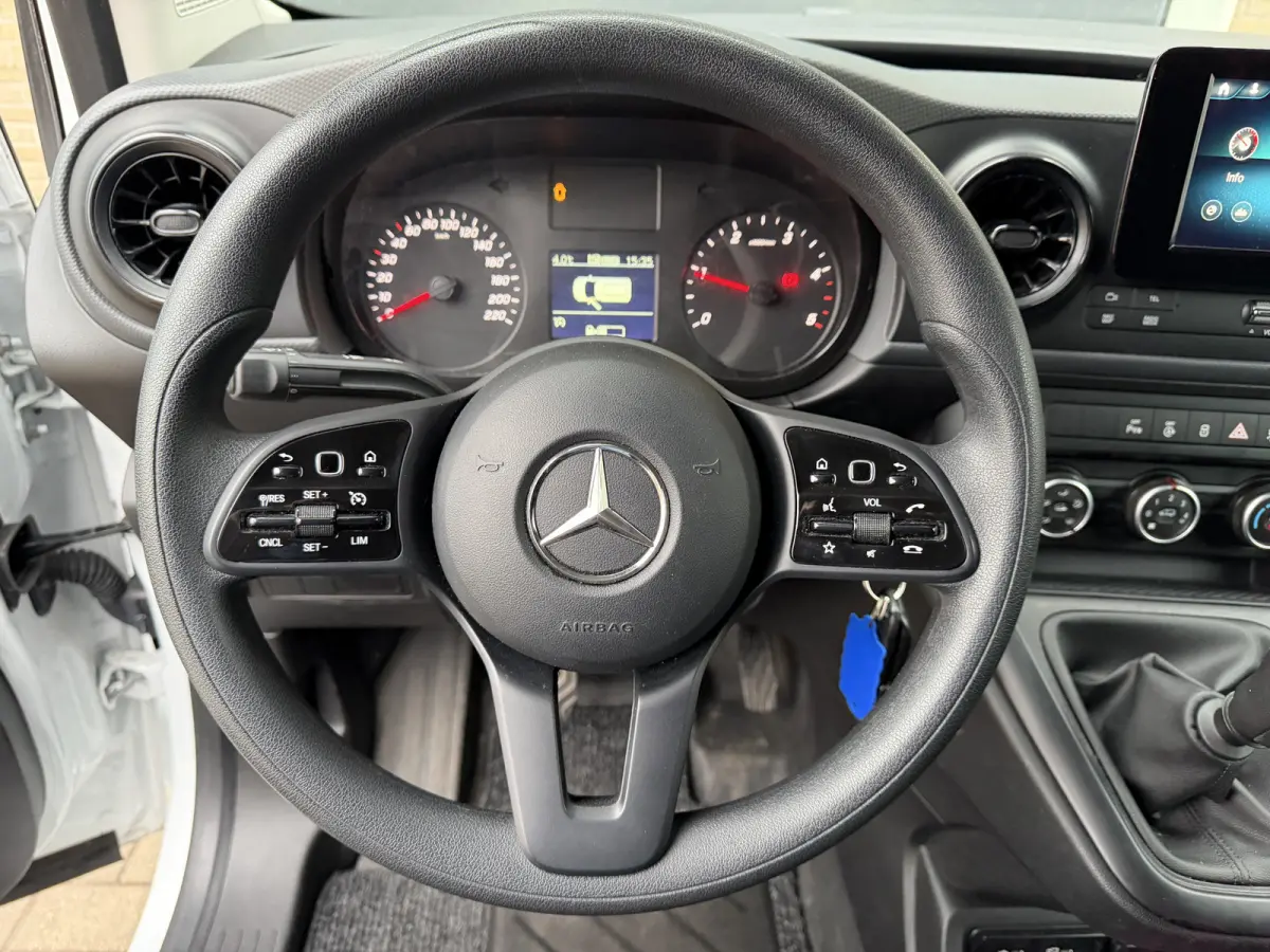 108 CDI L1 Pro Achteruitrijcamera/CarPlay/cruise control