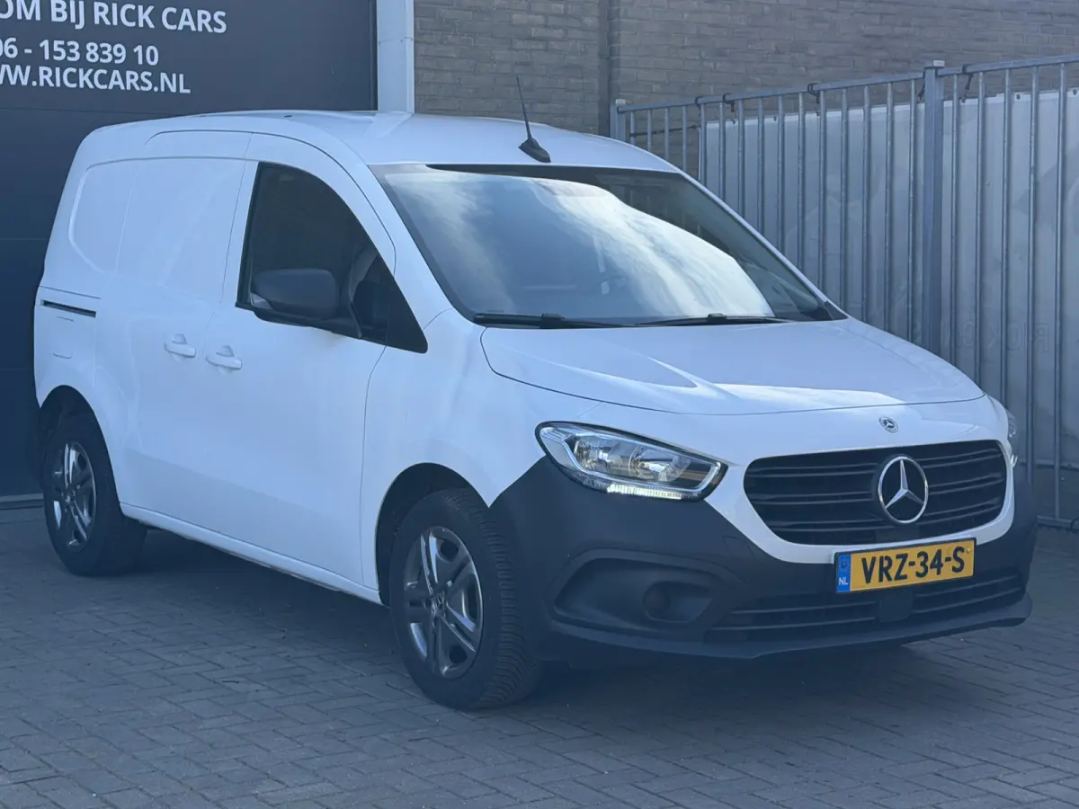 108 CDI L1 Pro Achteruitrijcamera/CarPlay/cruise control