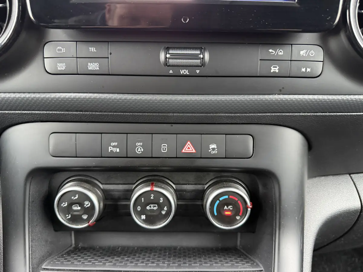 108 CDI L1 Pro Achteruitrijcamera/CarPlay/cruise control