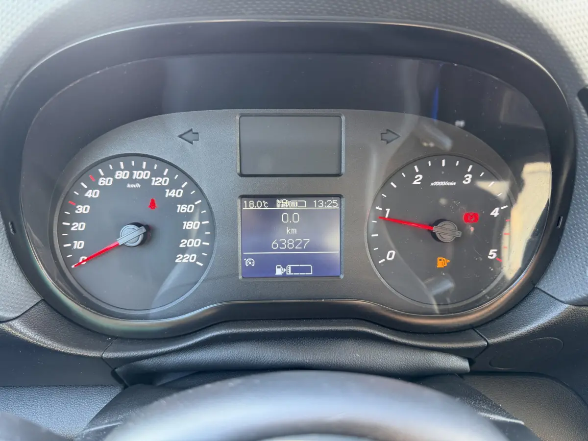 108 CDI L1 Pro Achteruitrijcamera/CarPlay/cruise control