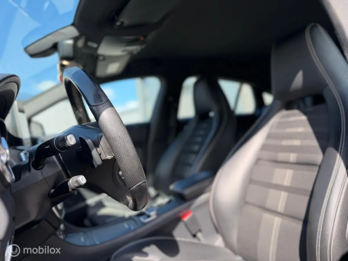 180 Business Solution AMG Automaat Michelin All Season
