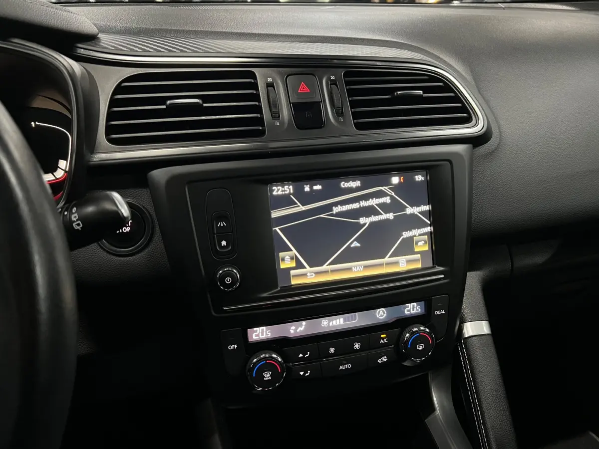 1.2 TCe Intens R-Link NAVIGATIE / HALF-LEDER