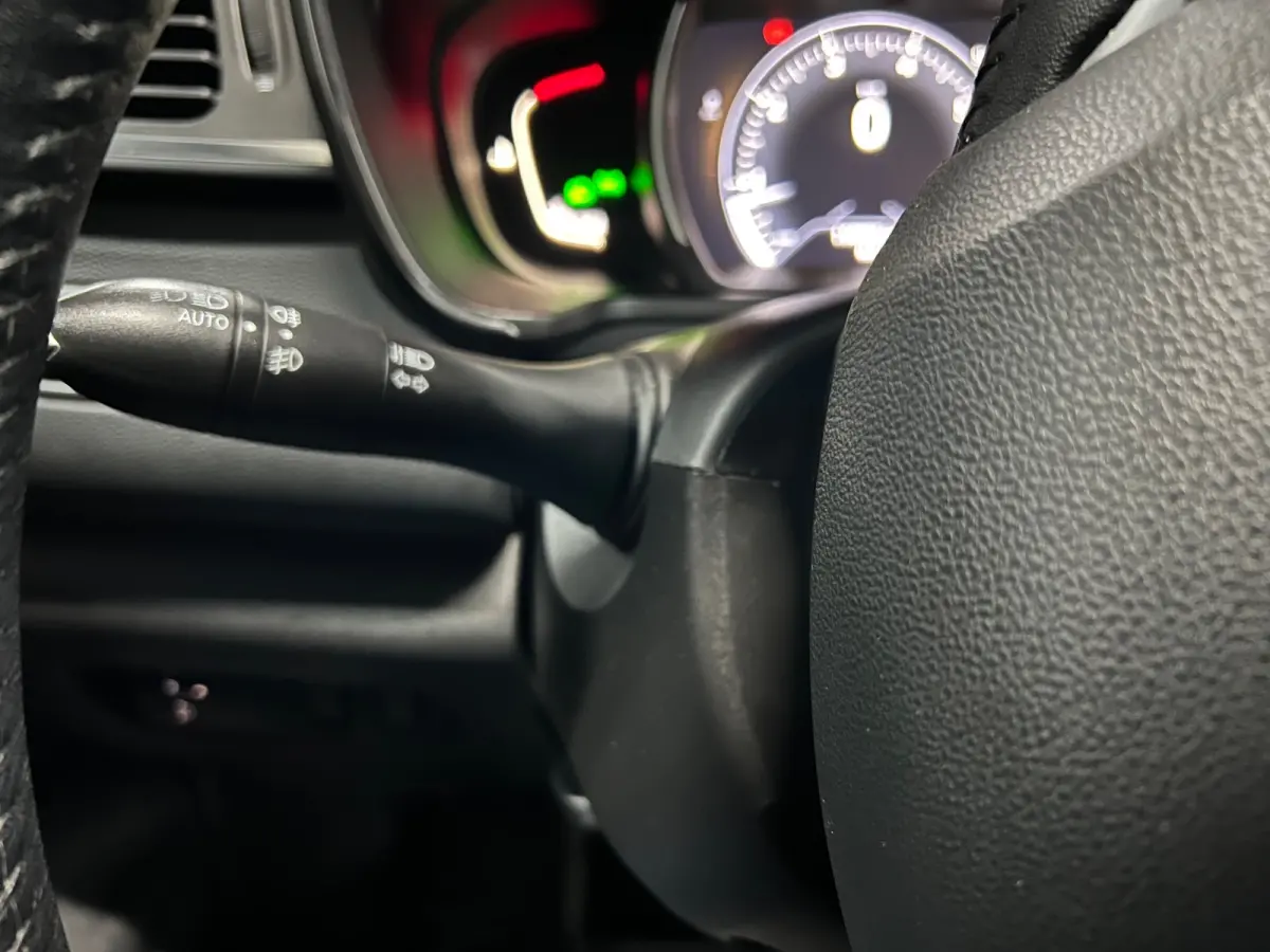 1.2 TCe Intens R-Link NAVIGATIE / HALF-LEDER