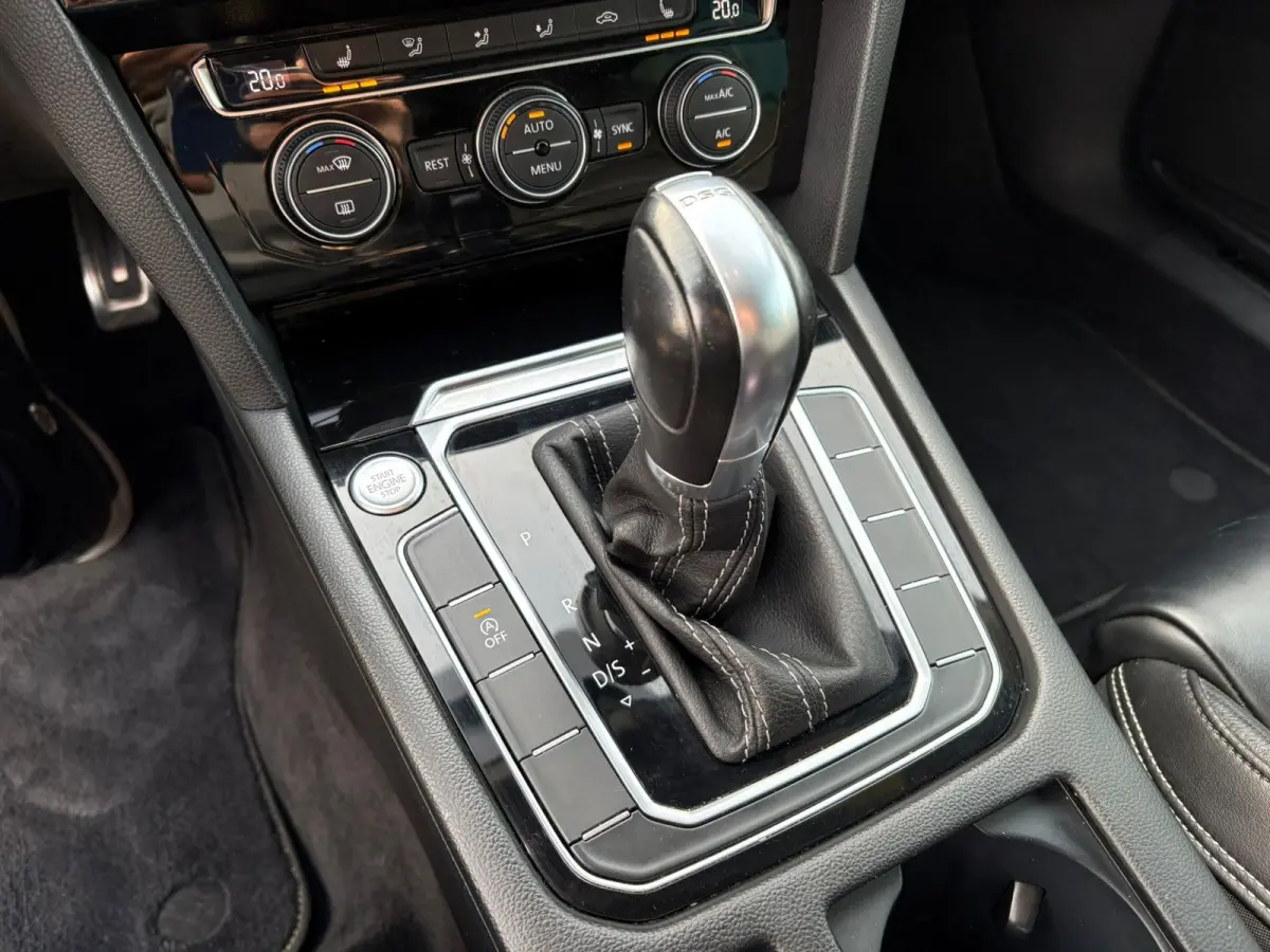 1.5 TSI Highline R-LINE LEER,MASSAGE,CAMERA,AUTOMAAR,NIEUW-APK