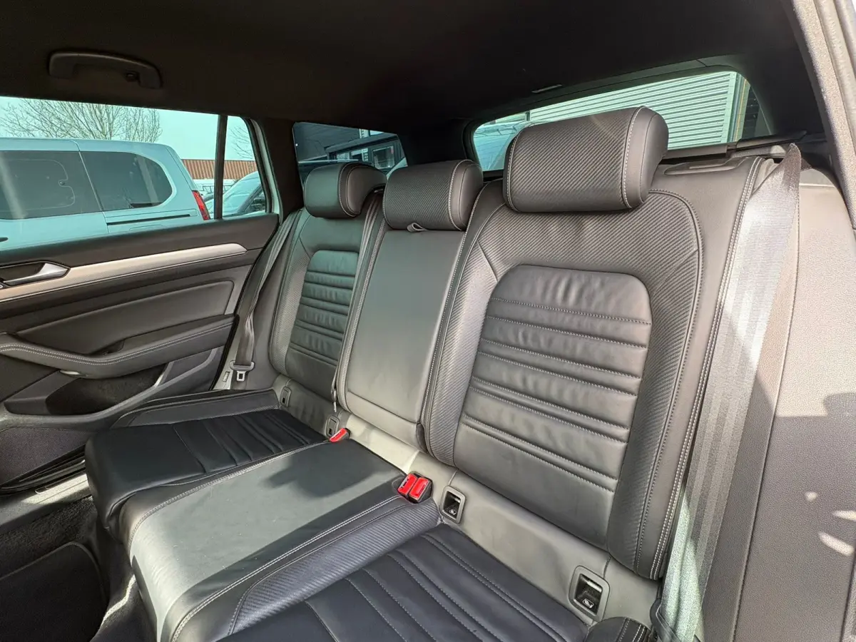 1.5 TSI Highline R-LINE LEER,MASSAGE,CAMERA,AUTOMAAR,NIEUW-APK