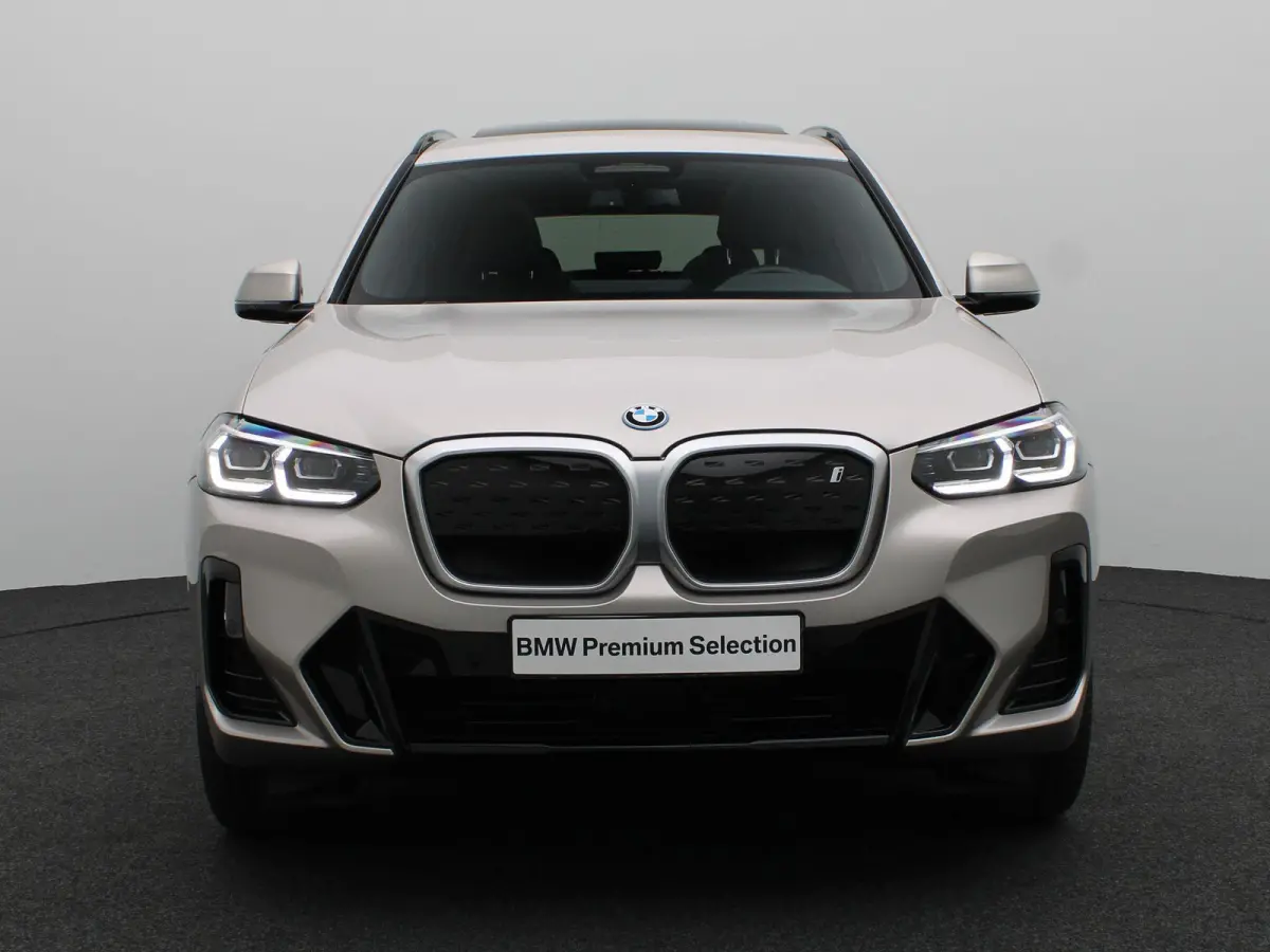 High Executive 80 kWh SoH 97% | High Executive | Stuurwielrand Verwarmd | Driving Assistant Professional | 19''