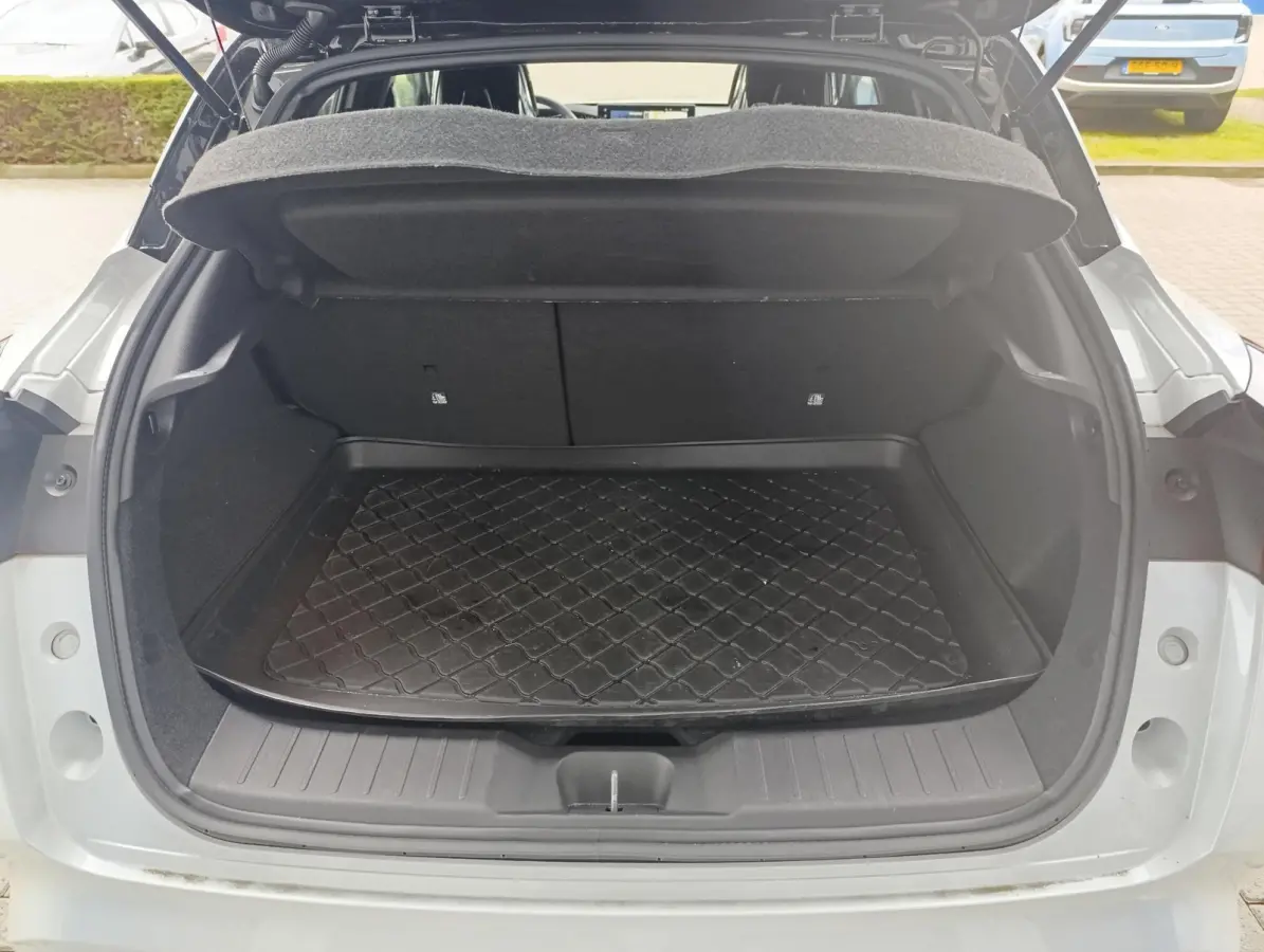 1.6 Hybrid N-Design | Stoel/stuur voorruitverwarming | Dodehoekdetectie | 360 Camera | Adaptive Cruise Control
