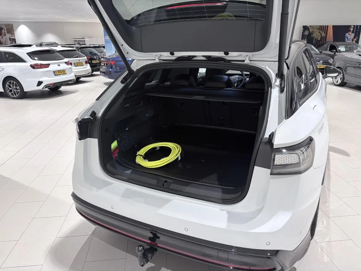 Pro S Limited Edition 86 kWh | Navigatie | Adaptieve cruis control | Apple Carplay | Keyless | Stuur en Stoelverwarming | Head-up display | IQ-Matrix verlichting | Panoramisch dak | Geluidsi