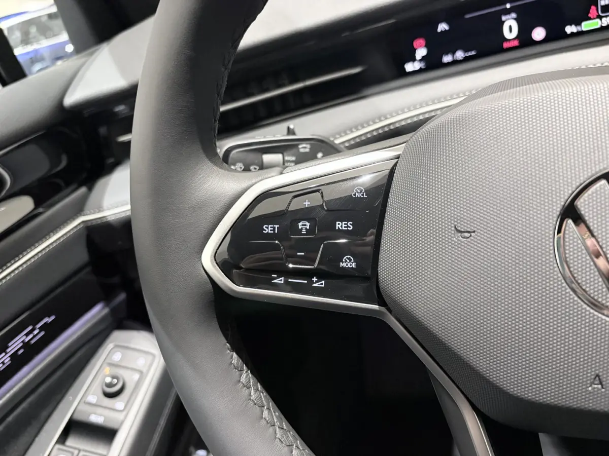 Pro S Limited Edition 86 kWh | Navigatie | Adaptieve cruis control | Apple Carplay | Keyless | Stuur en Stoelverwarming | Head-up display | IQ-Matrix verlichting | Panoramisch dak | Geluidsi