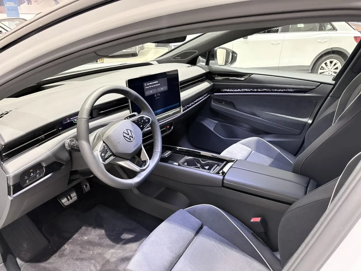 Pro S Limited Edition 86 kWh | Navigatie | Adaptieve cruis control | Apple Carplay | Keyless | Stuur en Stoelverwarming | Head-up display | IQ-Matrix verlichting | Panoramisch dak | Geluidsi