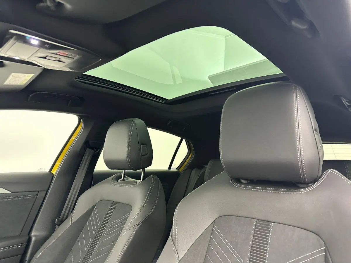 1.6 Turbo Plug In Hybrid Ultimate NEW ASTRA | DEMONSTRATIEMODEL | Panodak | Suede Bekleding | Camera | Stoel & Stuurverwarming | PDC | LMV | Tot 8 Jaar Speciale Garantie!