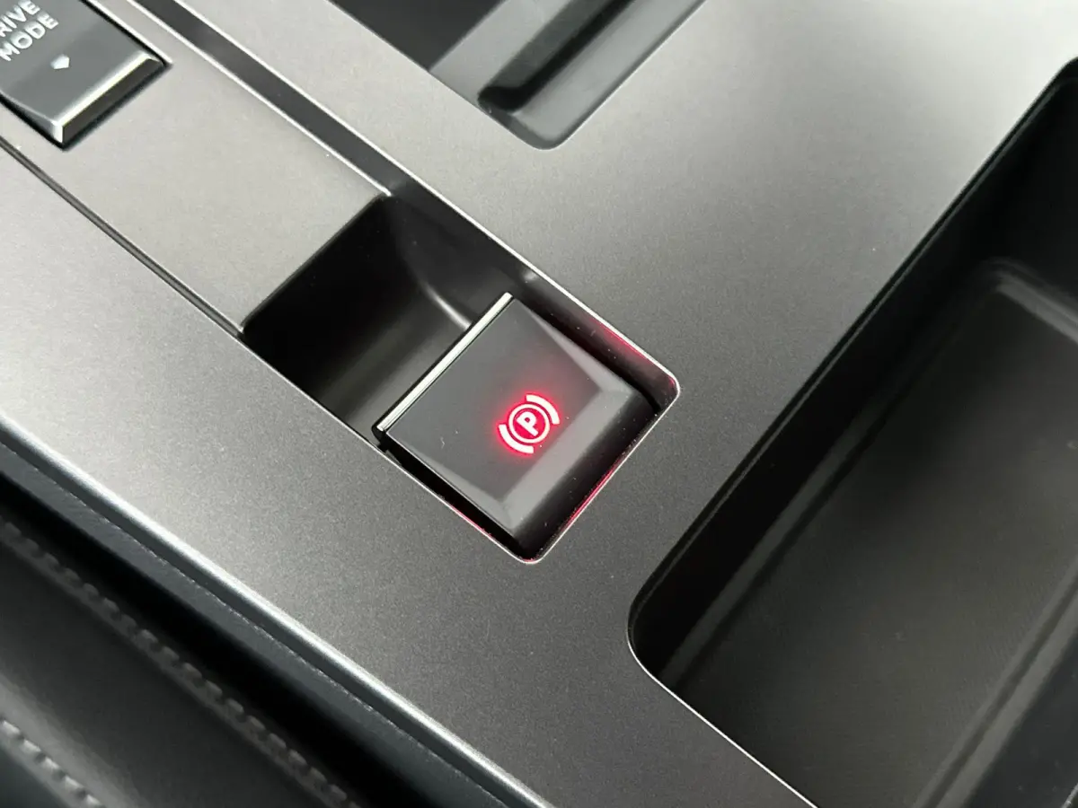 1.6 Turbo Plug In Hybrid Ultimate NEW ASTRA | DEMONSTRATIEMODEL | Panodak | Suede Bekleding | Camera | Stoel & Stuurverwarming | PDC | LMV | Tot 8 Jaar Speciale Garantie!