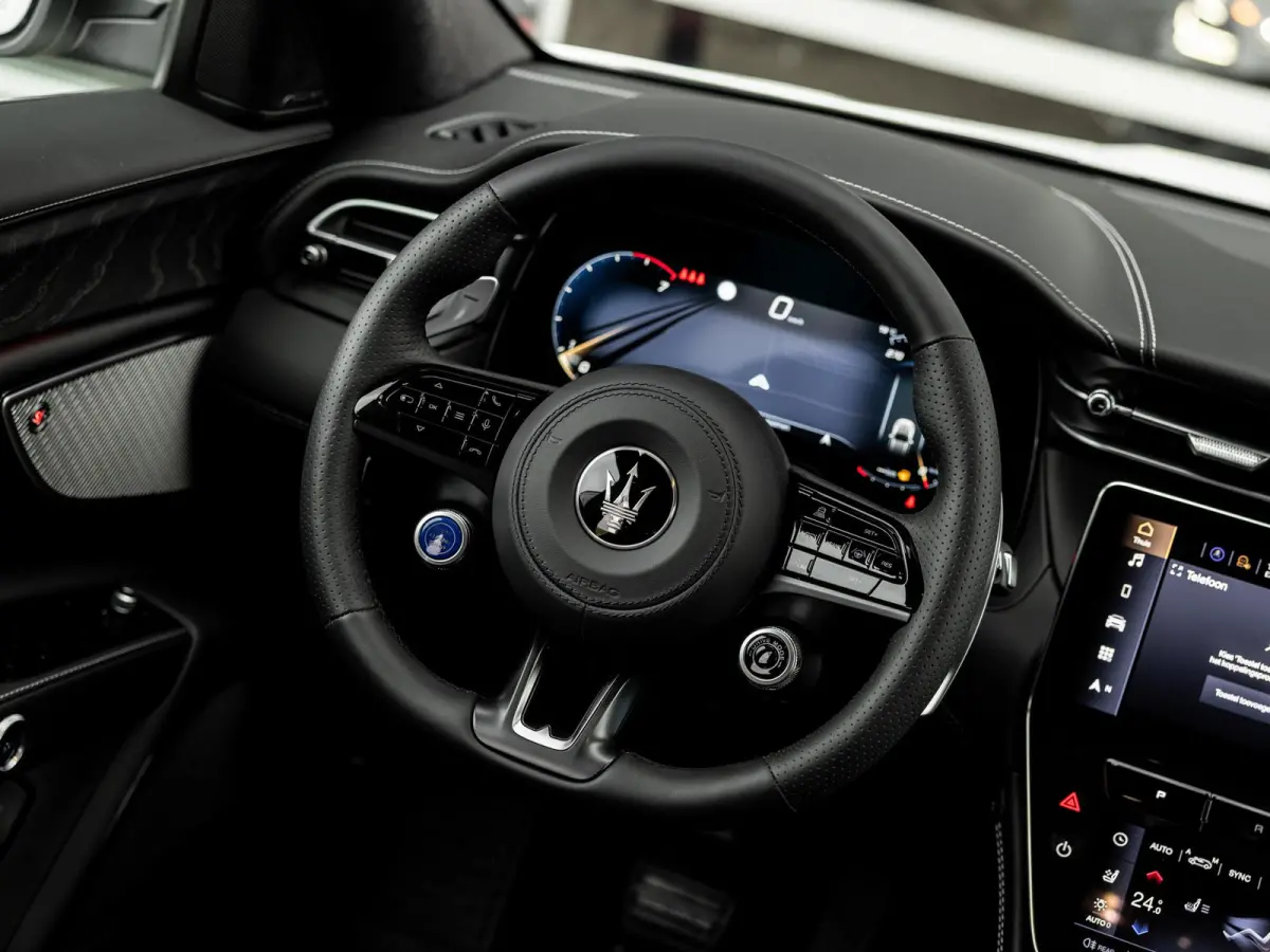 2.0 MHEV GT | 300pk | 360 Surround camera | Q4 aandrijving | stoelverwarming |
