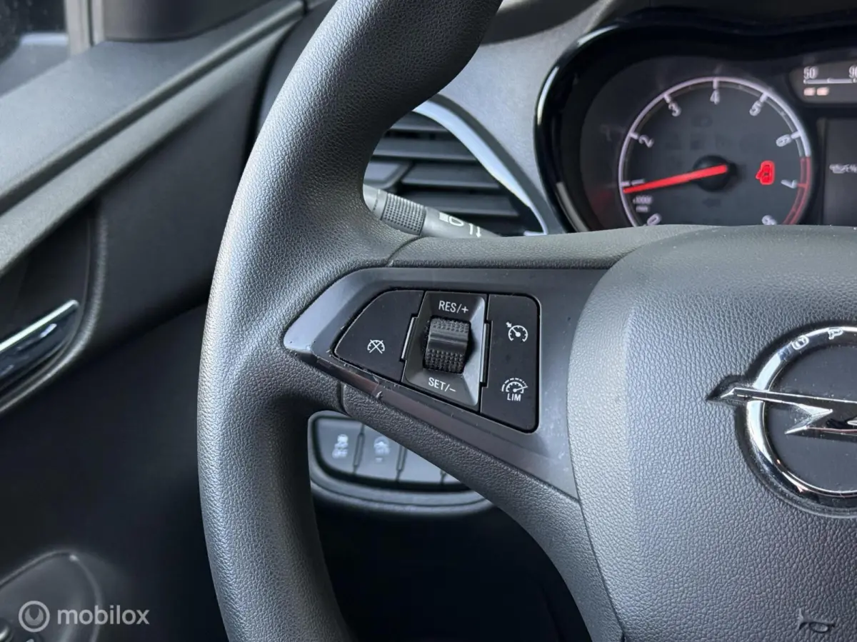 1.0 Online Edition | Carplay | Airco