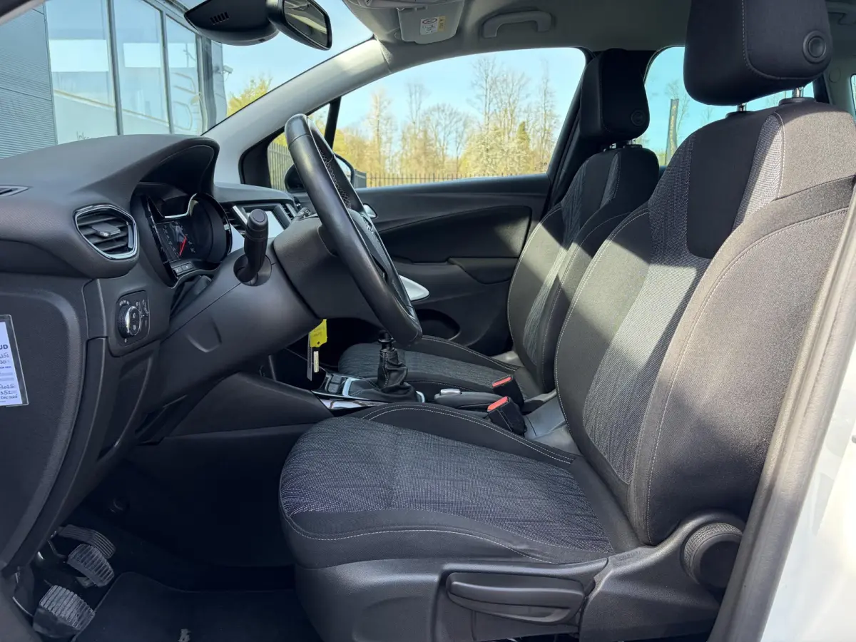 1.2 Turbo Edition 2020 110pk,Dealer Onderhouden,Camera,Apple Carplay/Android Auto,Clima,Cruise,Pdc V+A,Rijstrooksensor,6 Bak,N.A.P,Bj 12-2020,Apk tot 01-2027