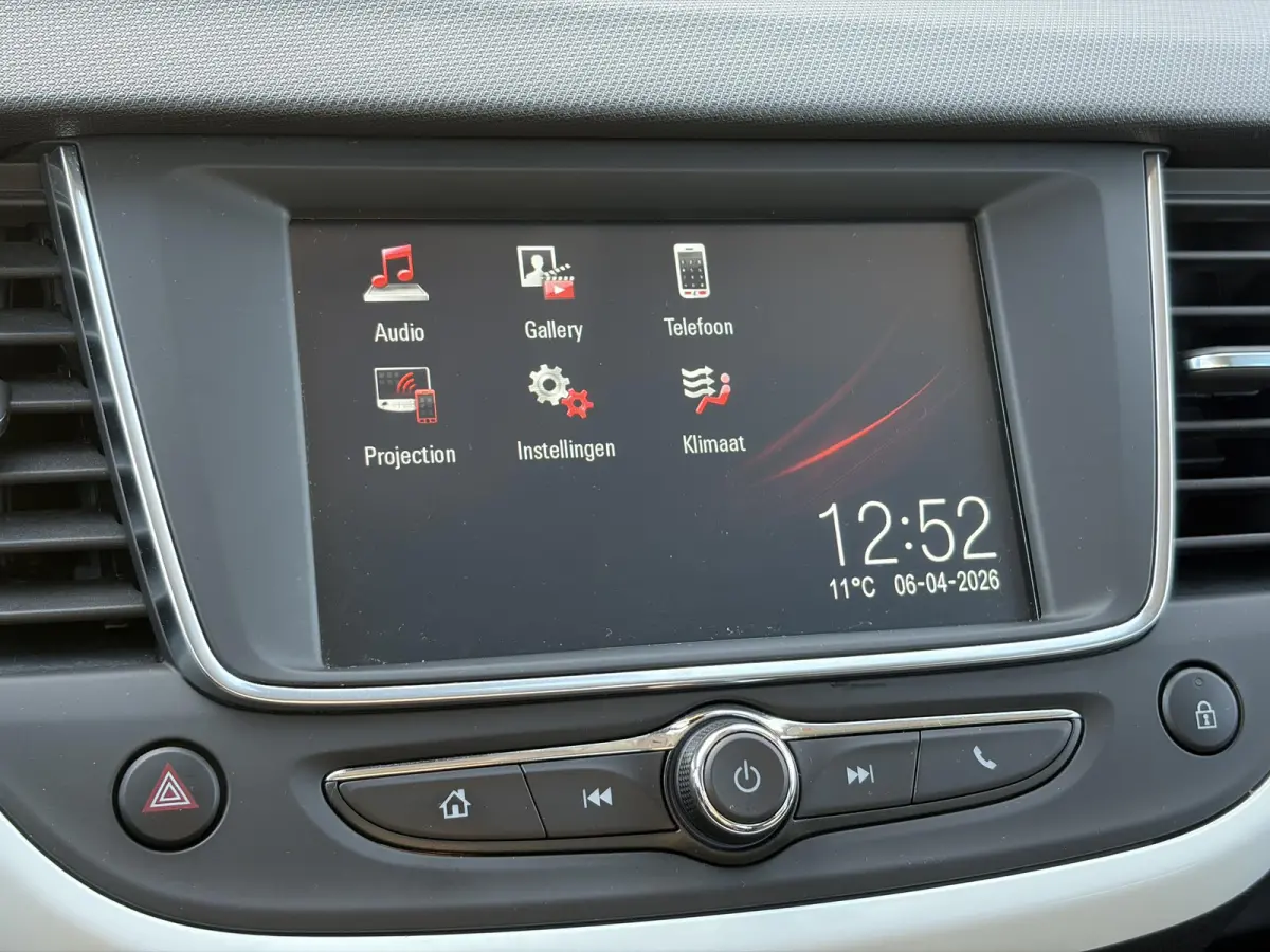 1.2 Turbo Edition 2020 110pk,Dealer Onderhouden,Camera,Apple Carplay/Android Auto,Clima,Cruise,Pdc V+A,Rijstrooksensor,6 Bak,N.A.P,Bj 12-2020,Apk tot 01-2027