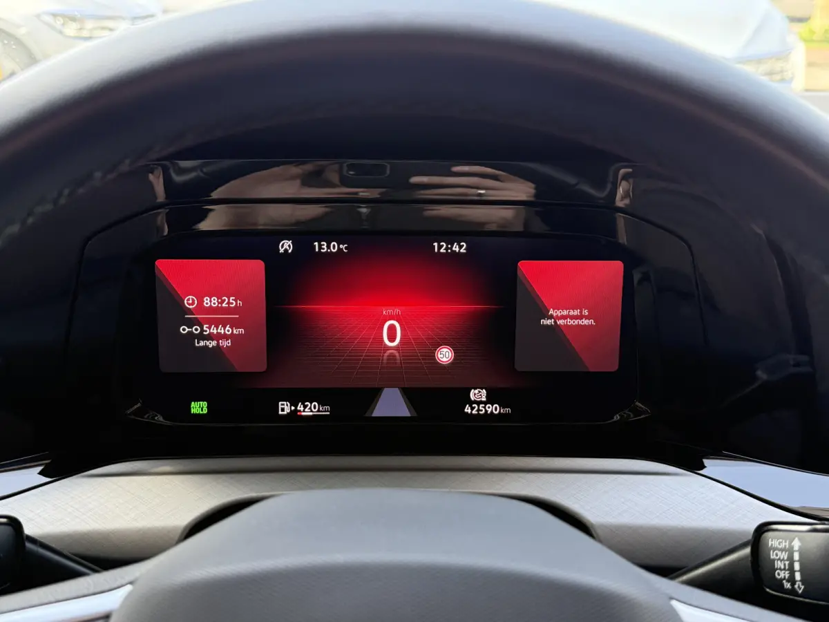 1.0 TSI Life | Carplay | ACC | Draadloze lader
