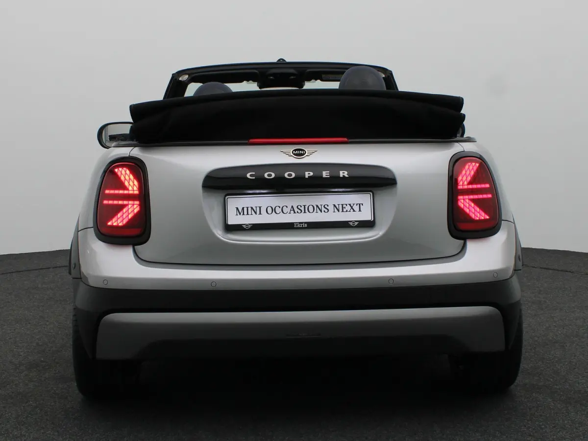 C Classic + Pakket M + Head-Up Display + Stoelverwarming + Sportstuurwiel + Stuurwielverwarming