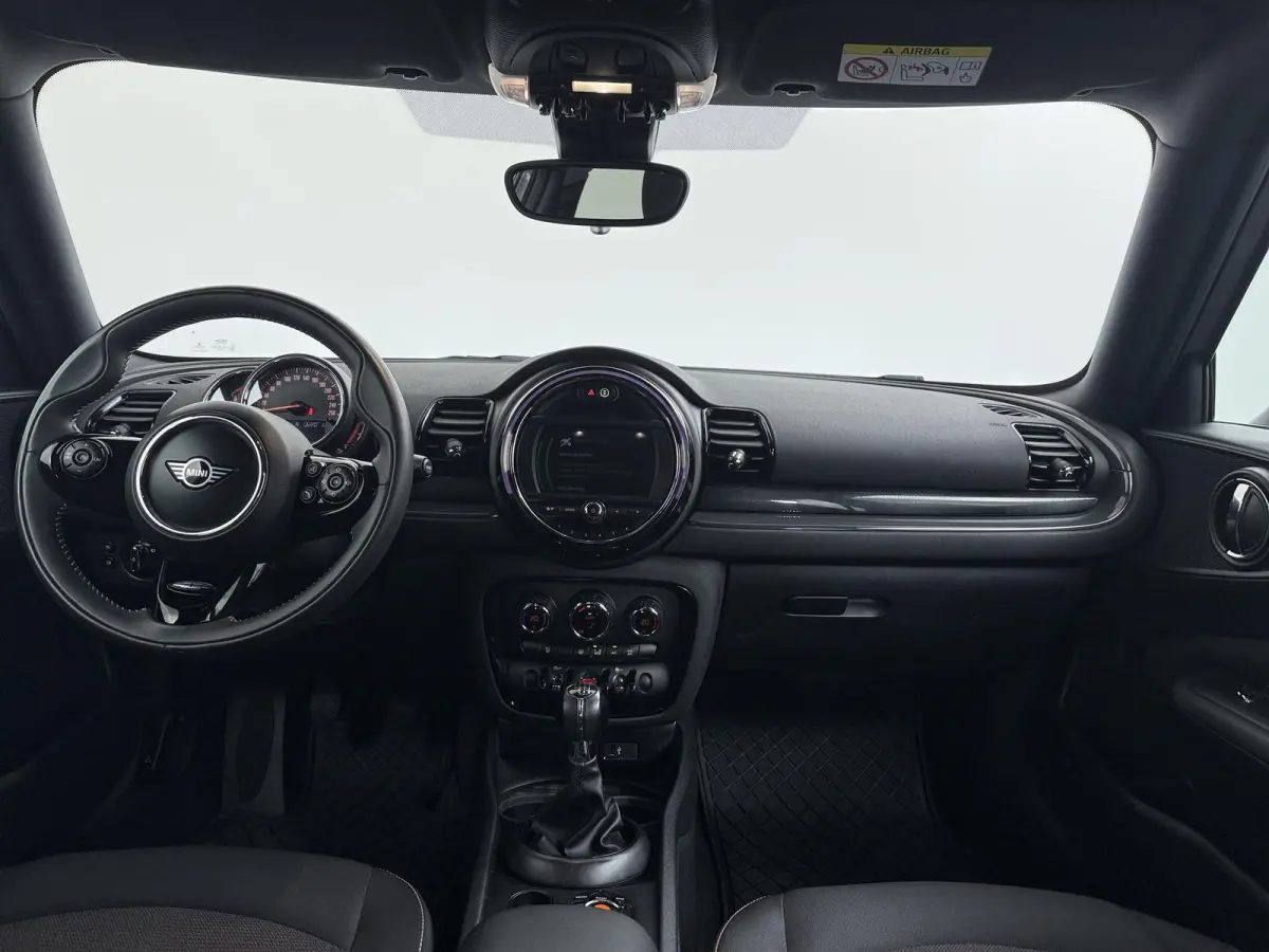 1.5 Cooper Business Edition | Navigatie | Keyless Entry | LED Verlichting | 64.000 km |