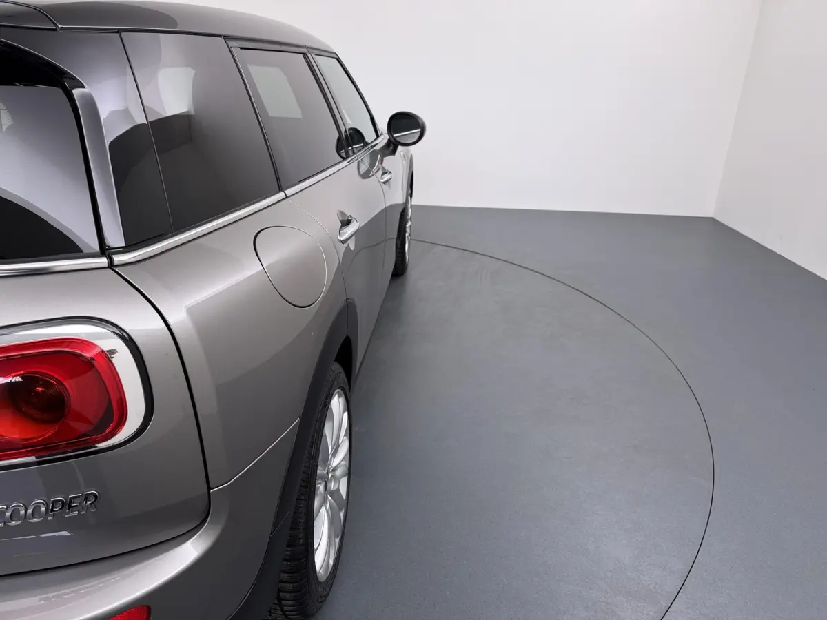 1.5 Cooper Business Edition | Navigatie | Keyless Entry | LED Verlichting | 64.000 km |